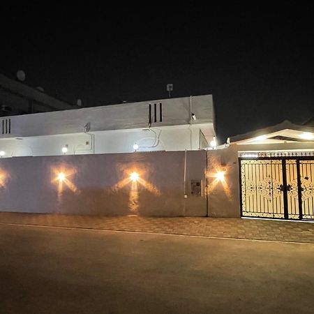 Garden Villa, Rawda 3,Adžmán Exteriér fotografie