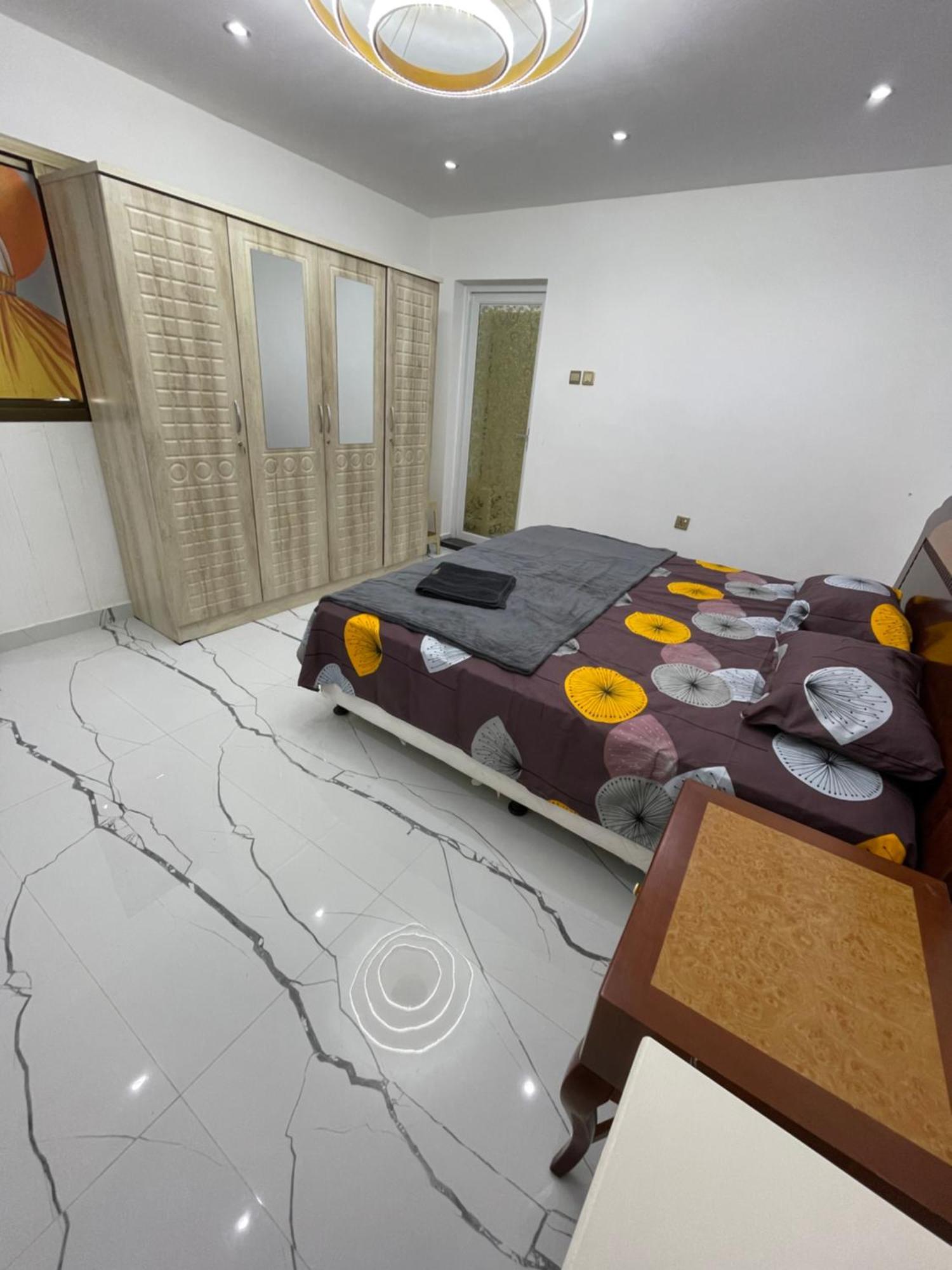 Garden Villa, Rawda 3,Adžmán Exteriér fotografie